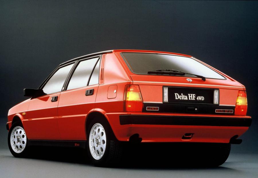  Lancia Delta 1979 года  (фото 5 из 35)